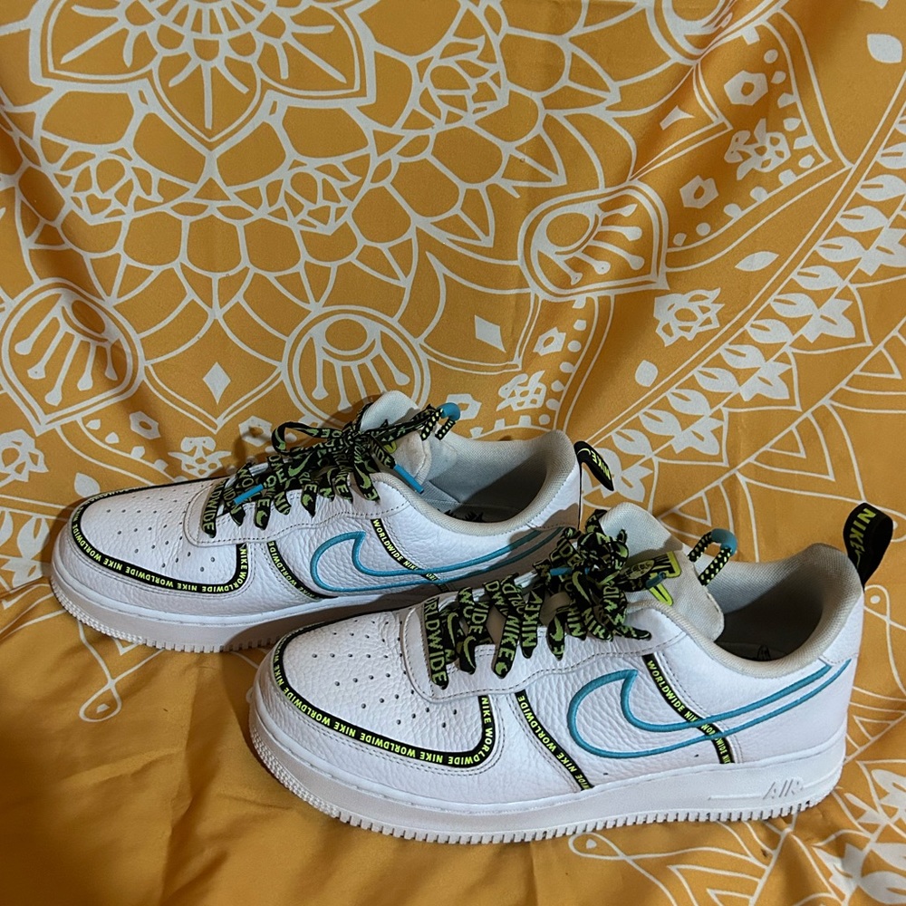 nike air force 1 ‘07 prm worldwide white blue fury volt mens size 10